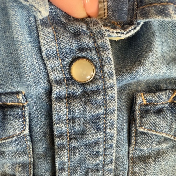 Ralph Lauren Kids Blue Denim snap up shirt size 5 - Picture 4 of 7